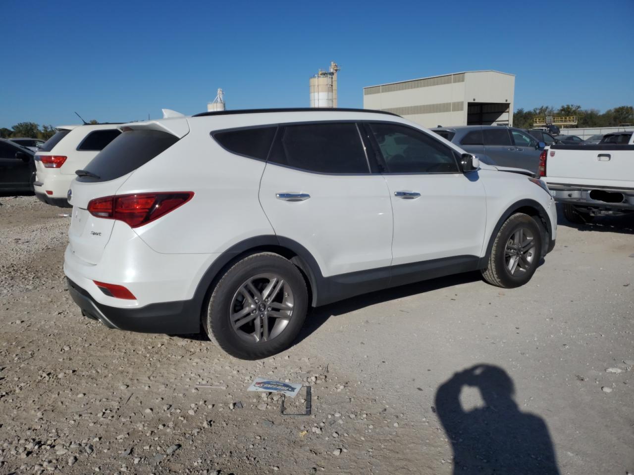 2017 Hyundai Santa Fe - Image 3
