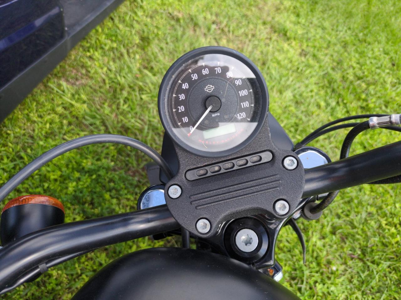 2016 Harley-Davidson Xl883 Iron 883 VIN: 1HD4LE212GC442121 Lot: 75039044