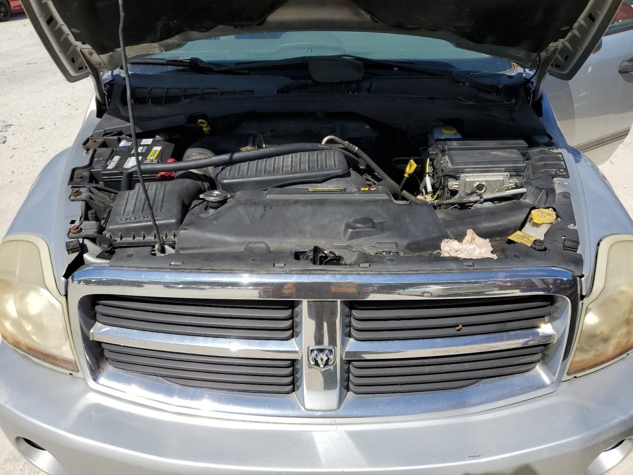 1D4HB48D65F571835 2005 Dodge Durango Slt