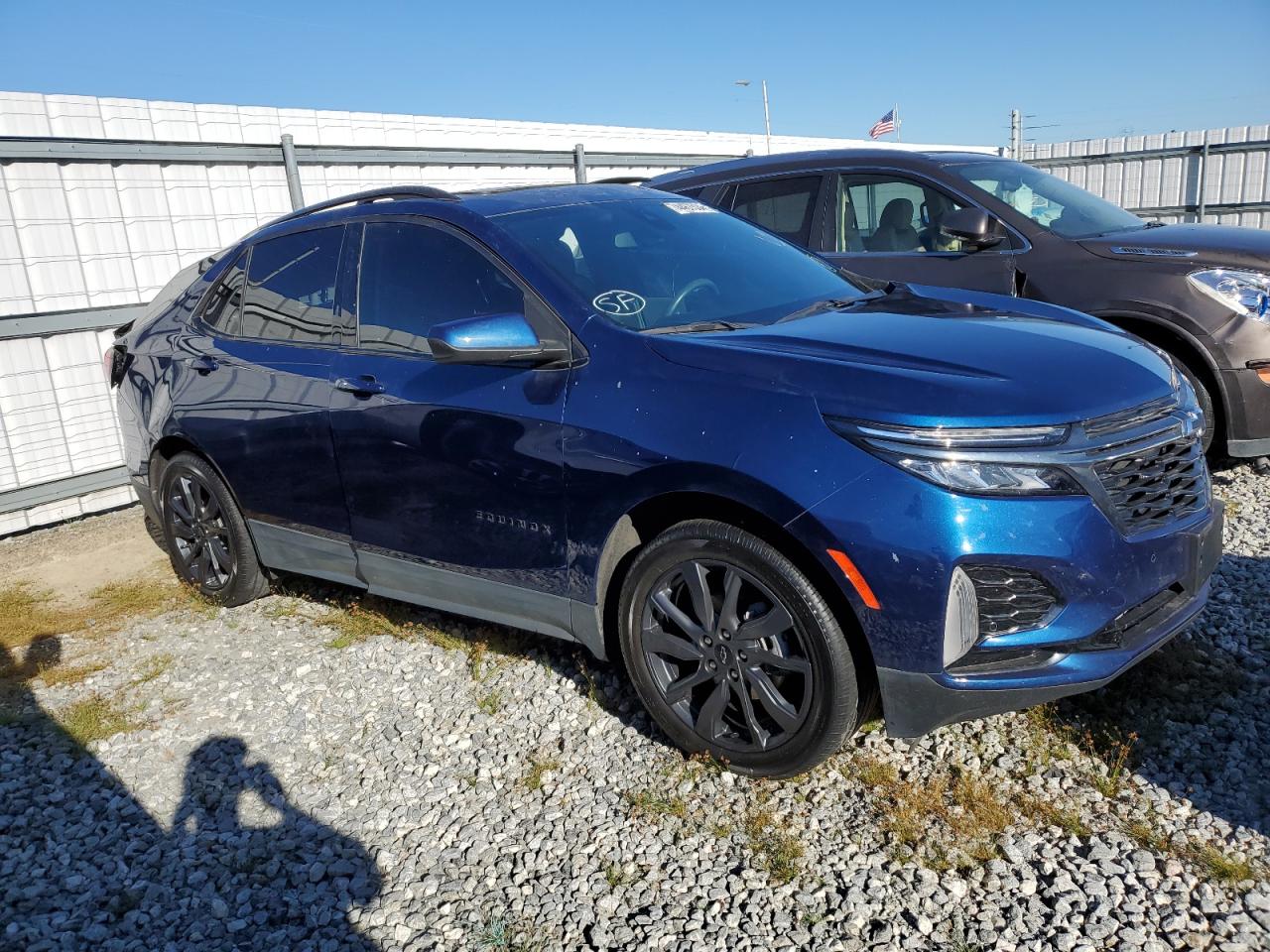2022 Chevrolet Equinox - Image 4