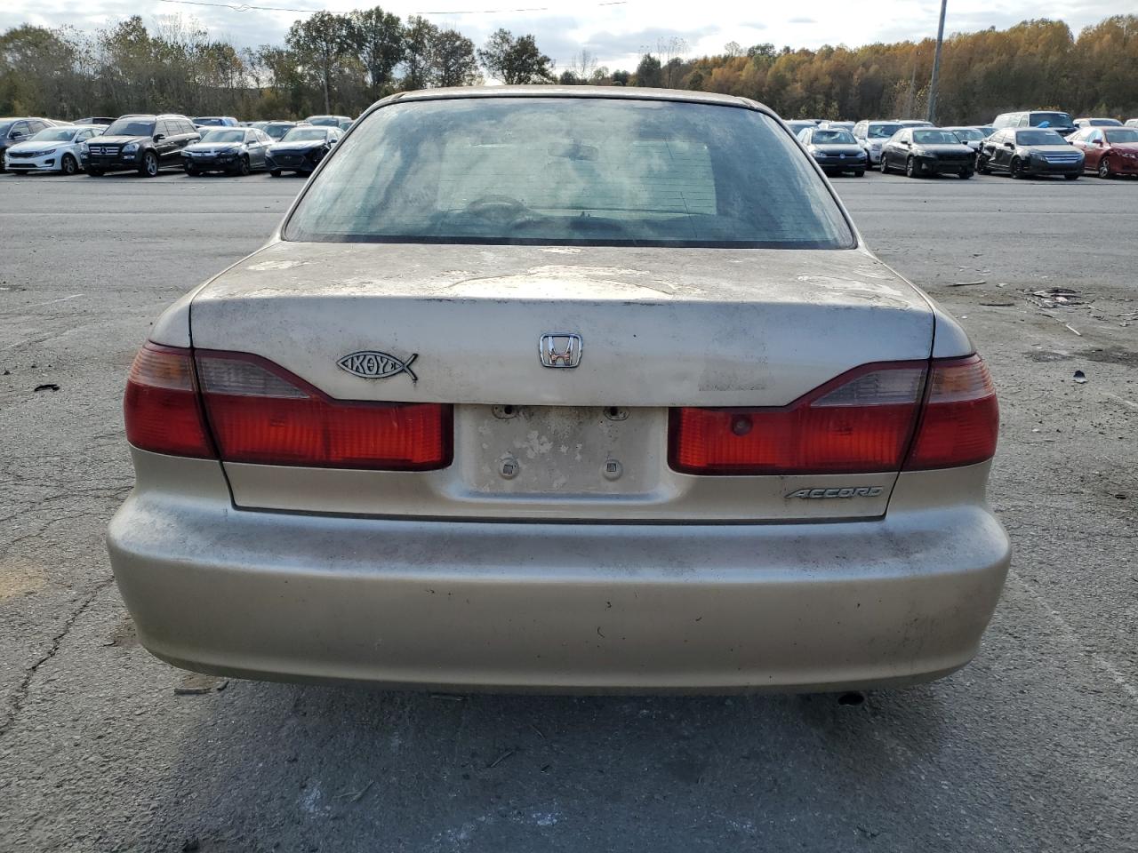 1HGCG5645YA051419 2000 Honda Accord Lx