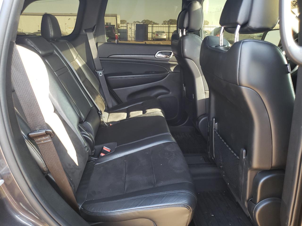 2019 Jeep Grand Cherokee - Image 11