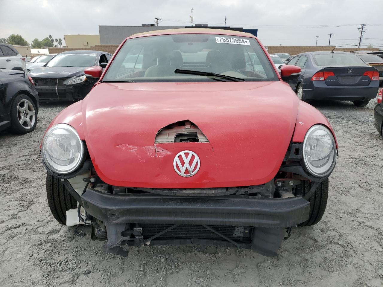 2013 Volkswagen Beetle - Image 5