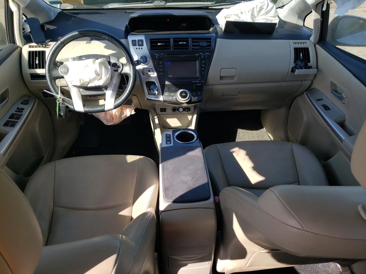 2013 Toyota Prius - Image 8