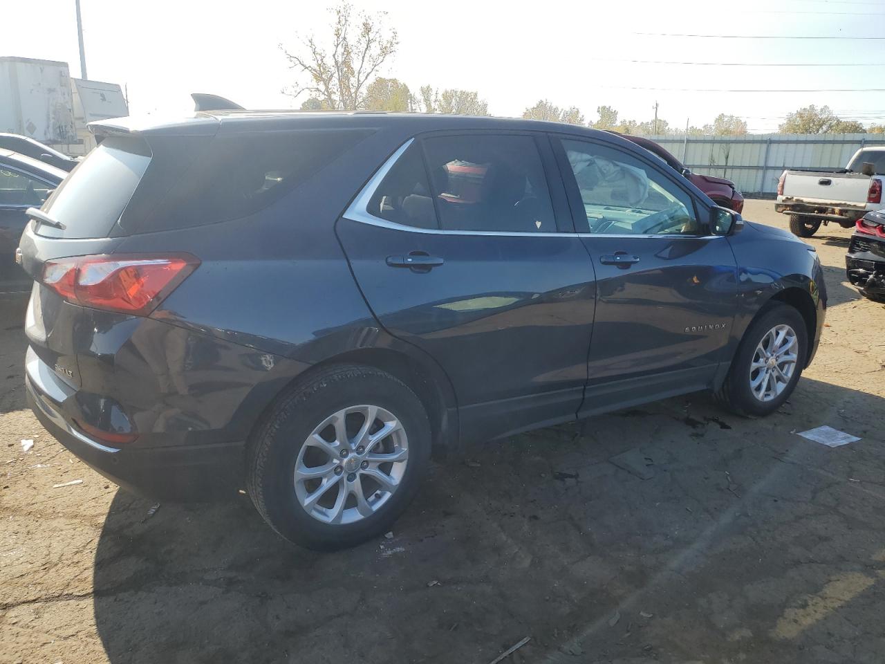 2018 Chevrolet Equinox - Image 3