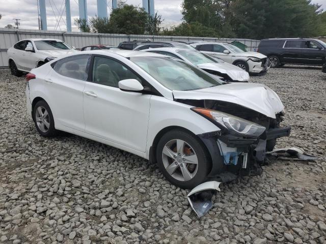 Седани HYUNDAI ELANTRA 2013 Білий