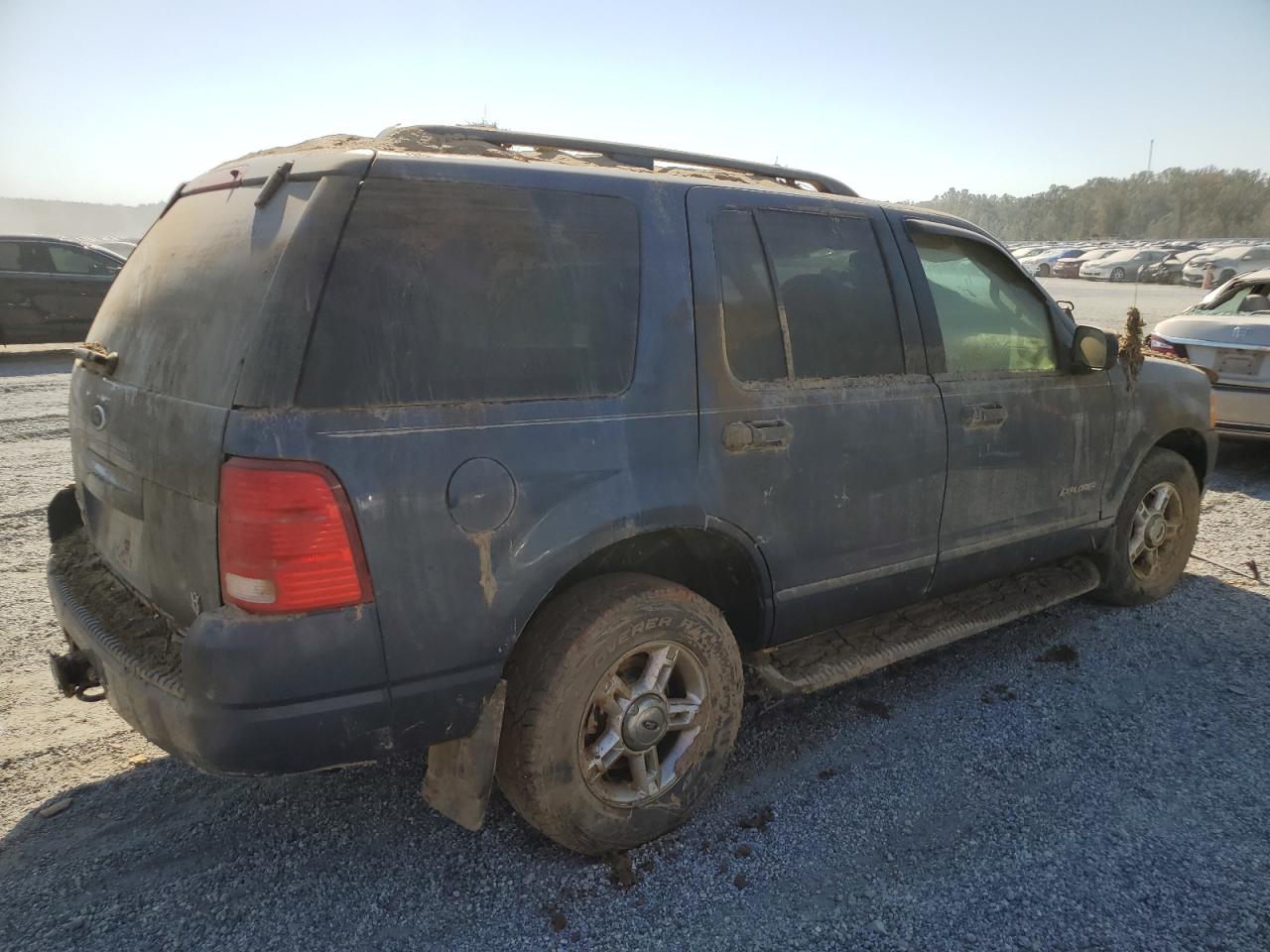 2004 Ford Explorer - Image 3