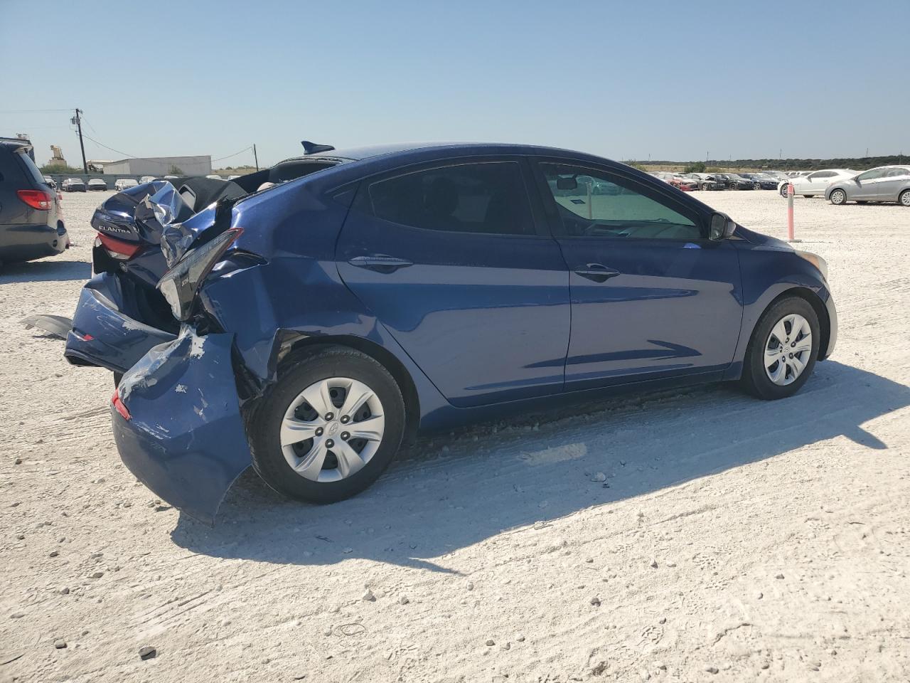 VIN 5NPDH4AE0GH682614 2016 HYUNDAI ELANTRA no.3