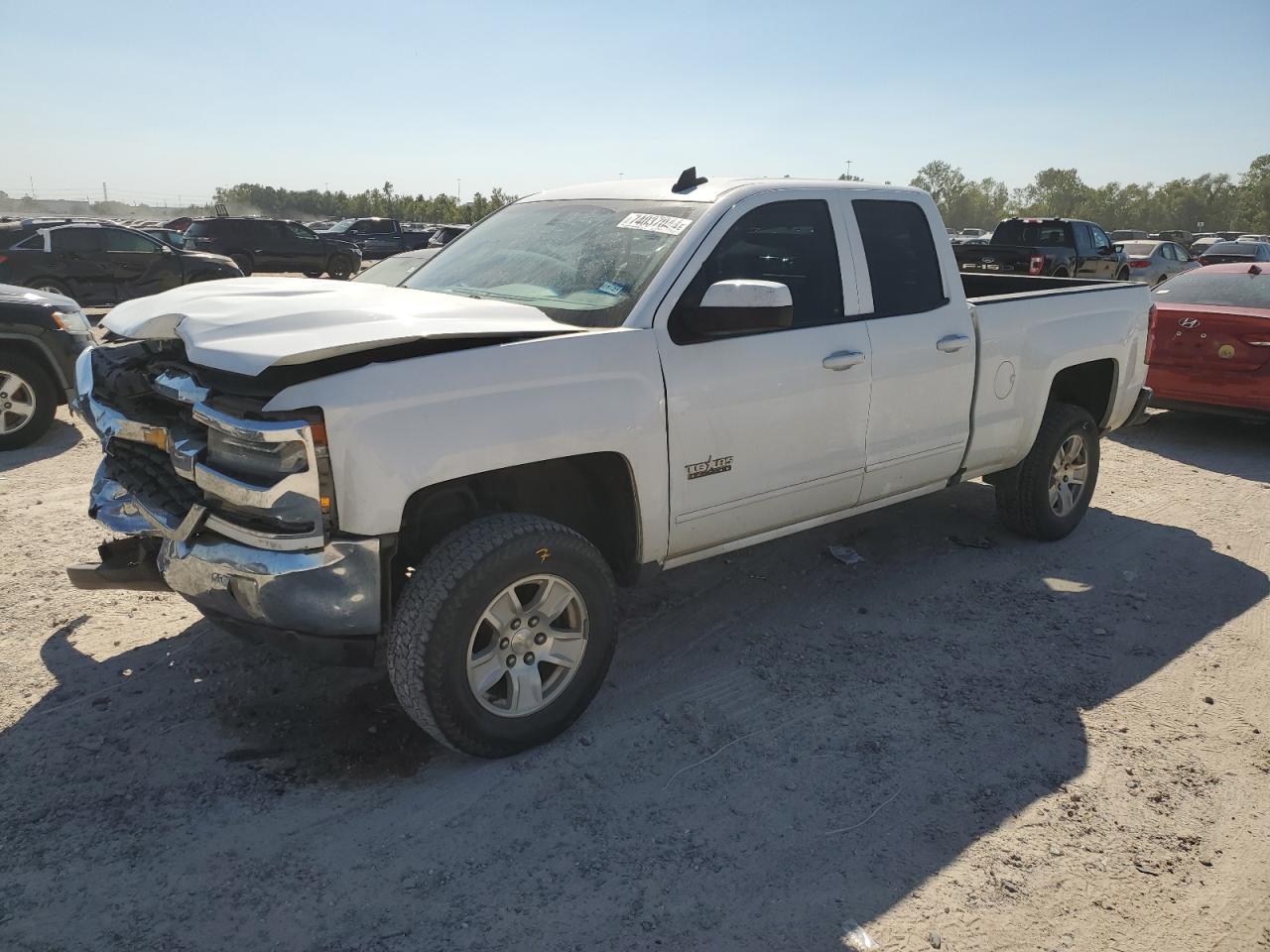 2017 Chevrolet Silverado C1500 Lt VIN: 1GCRCREC4HZ264822 Lot: 74037044