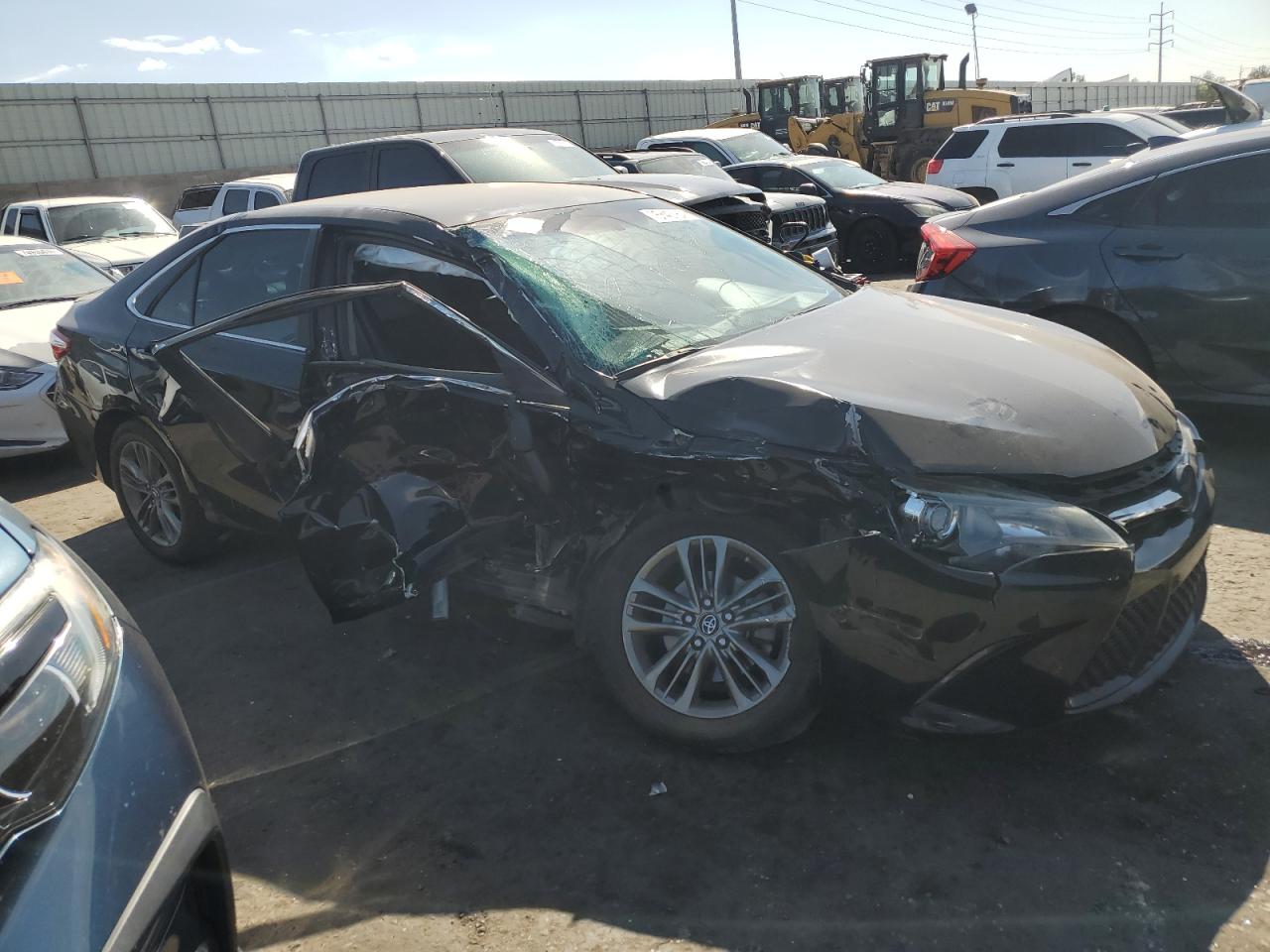 VIN 4T1BF1FK6HU756275 2017 TOYOTA CAMRY no.4