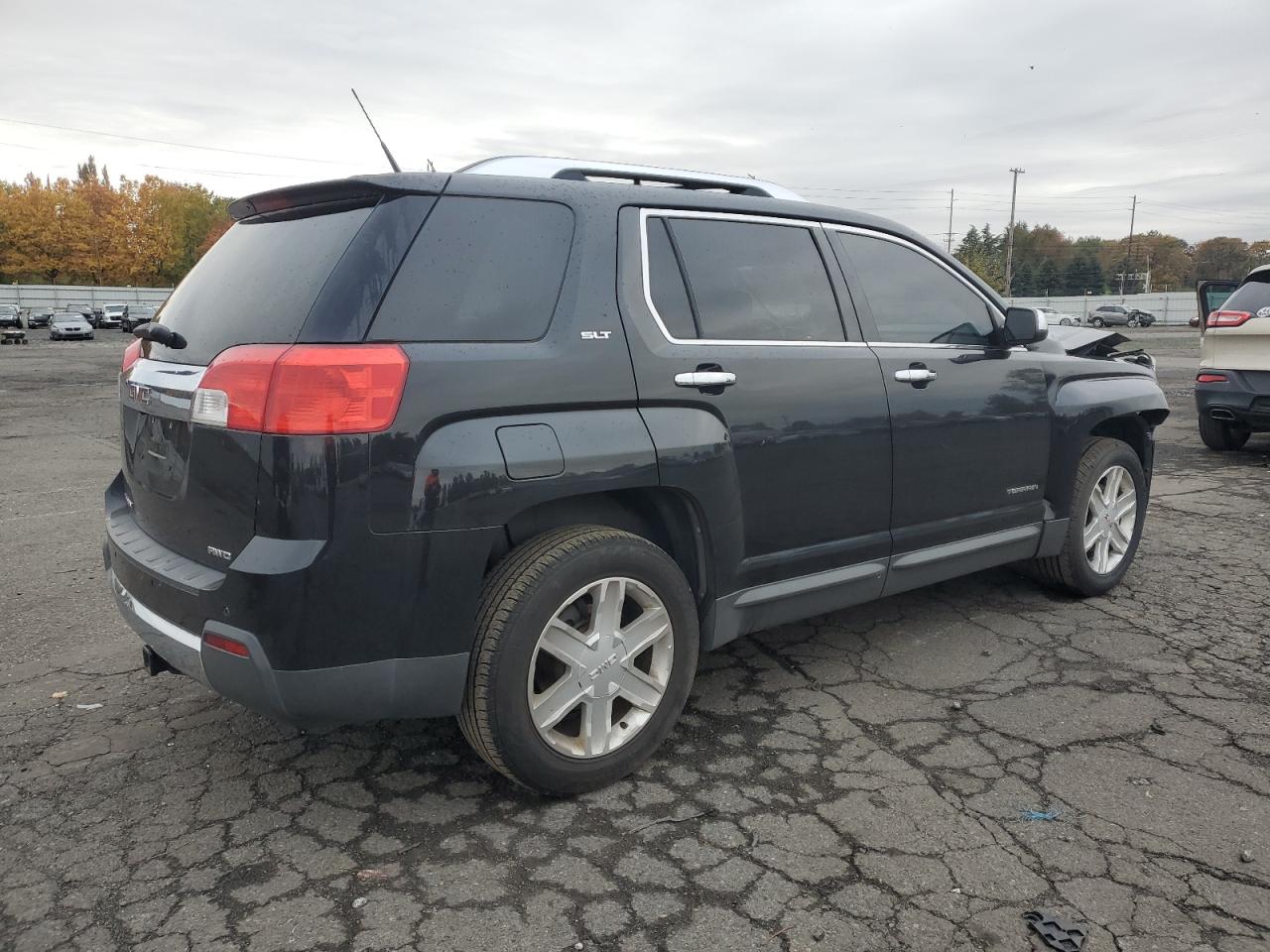 2011 GMC Terrain - Image 3