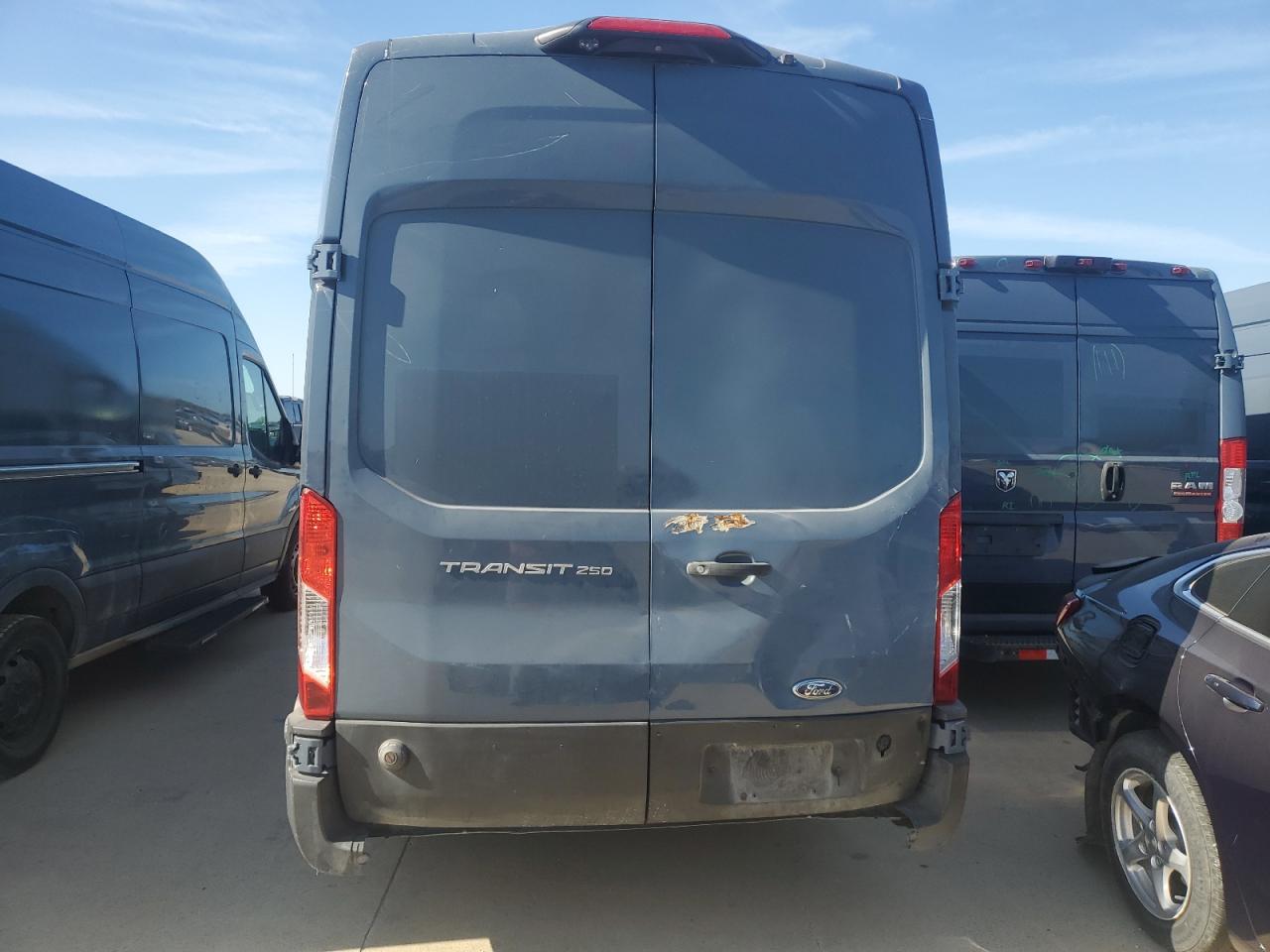 1FTYR3XM9KKB90035 2019 Ford Transit T-250