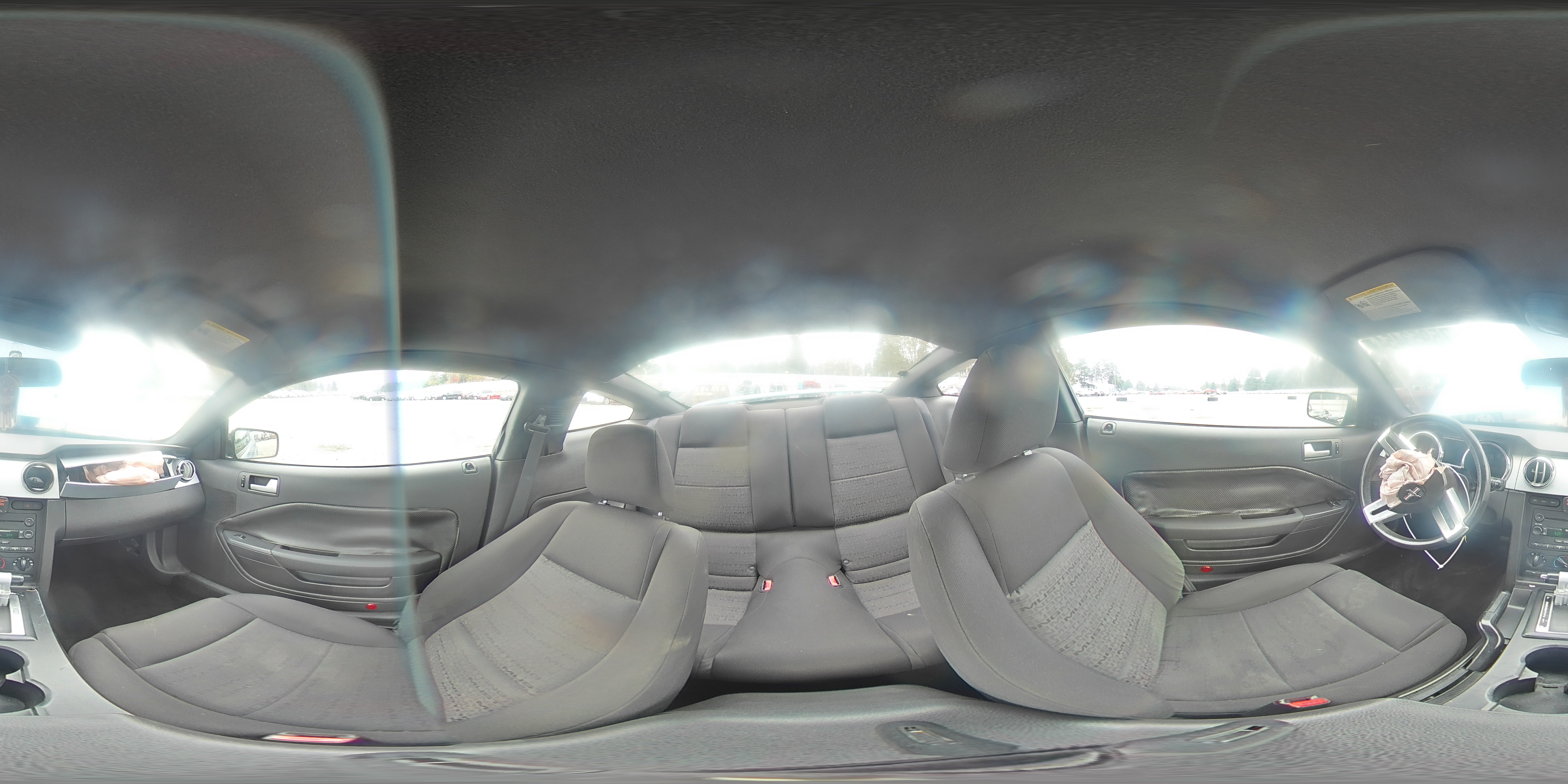 2006 Ford Mustang - Image 12