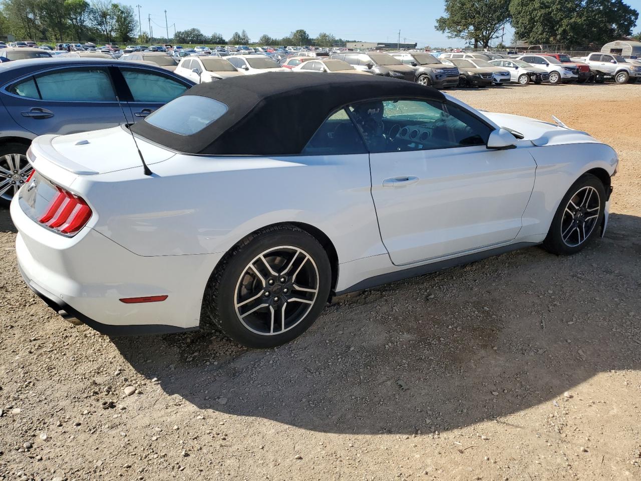 2022 Ford Mustang - Image 3