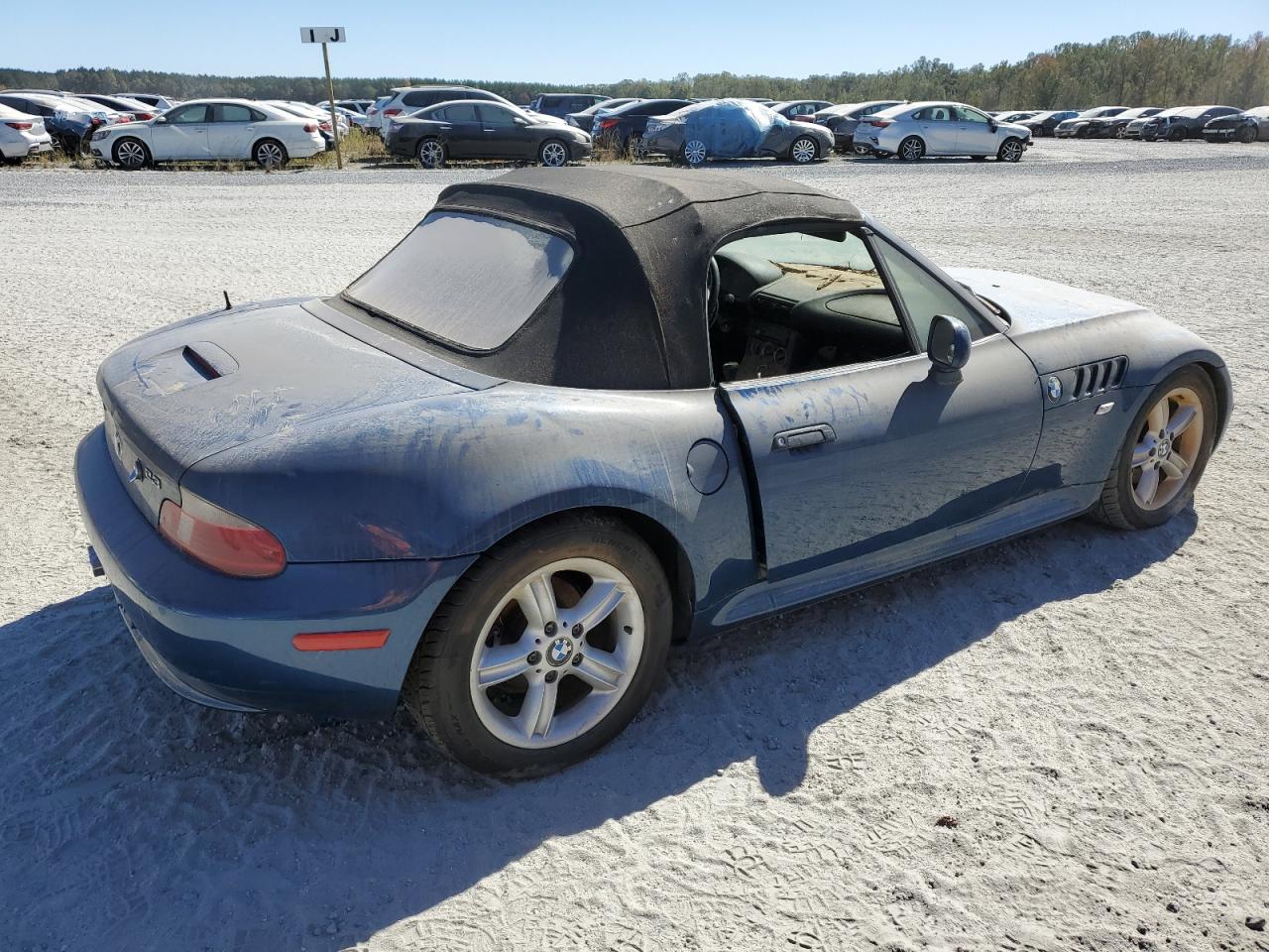 2000 BMW Z3 - Image 3