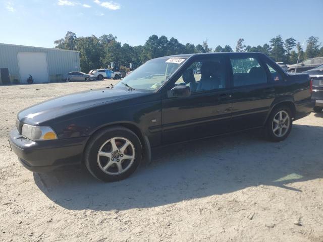 1999 Volvo S70 