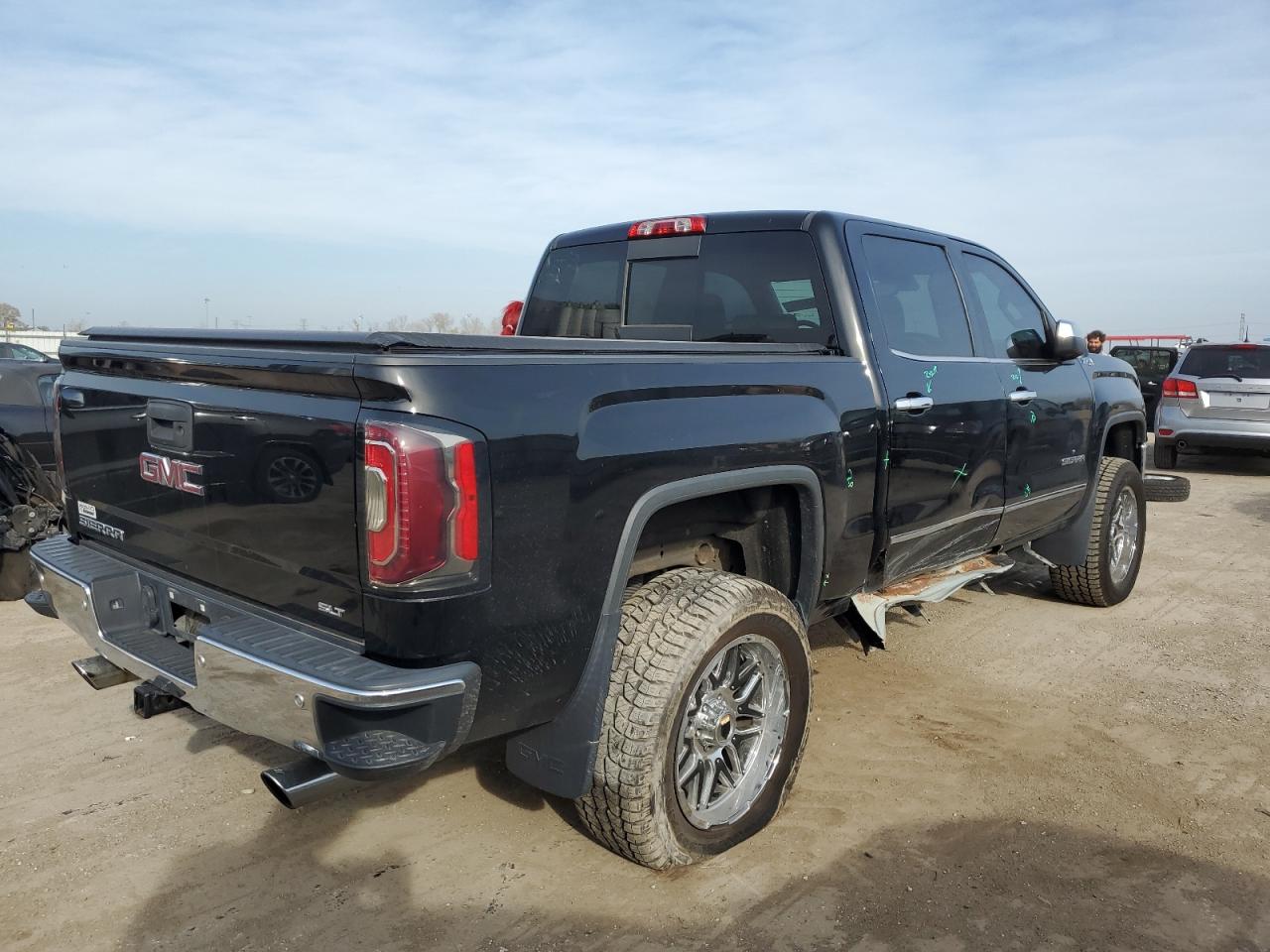 2017 GMC Sierra - Image 3