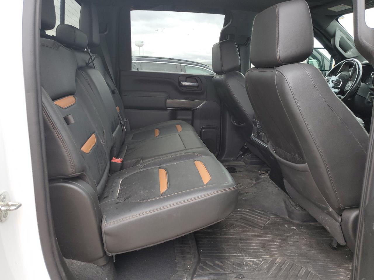 2020 GMC Sierra - Image 11