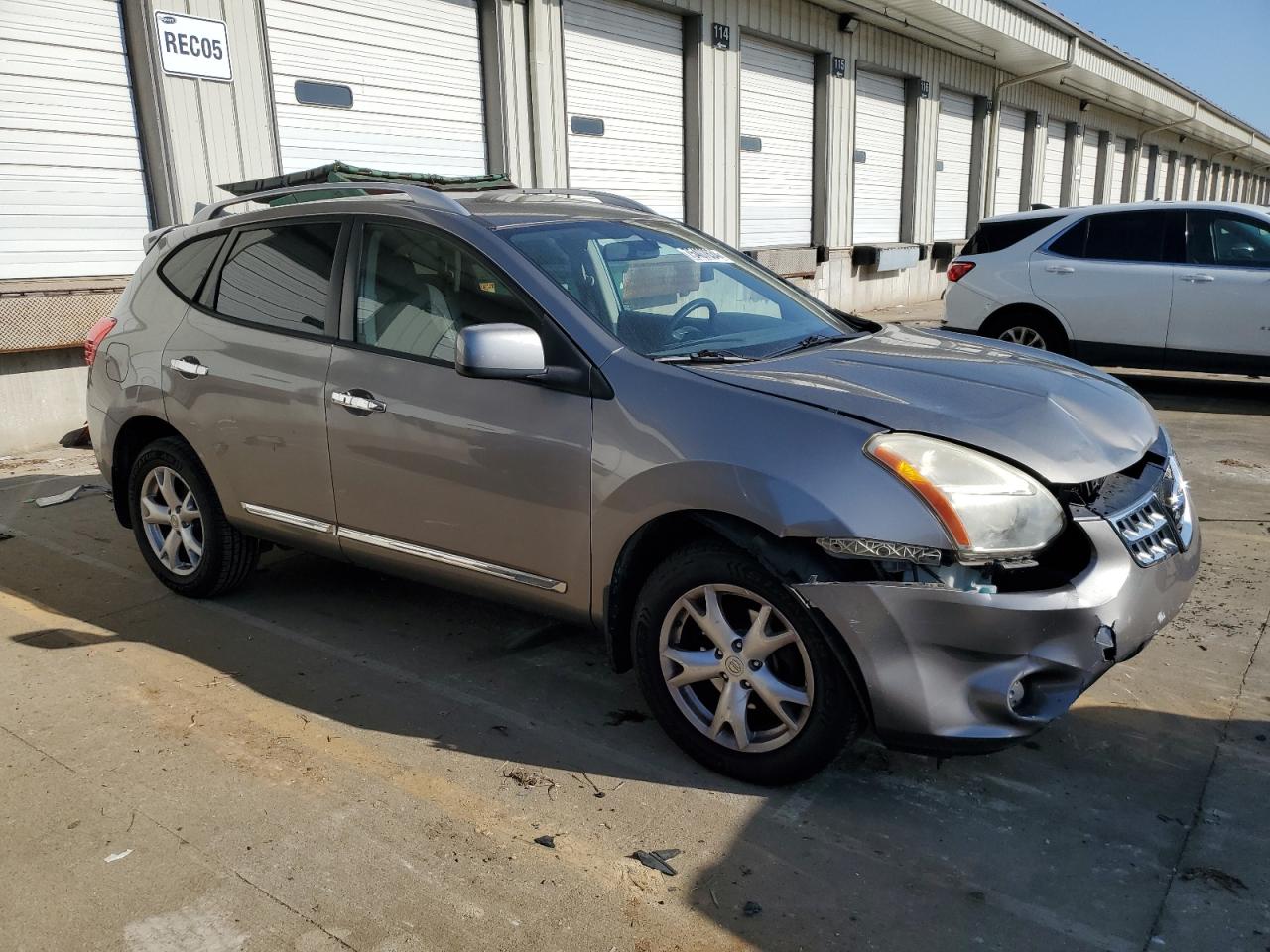 2011 Nissan Rogue - Image 4