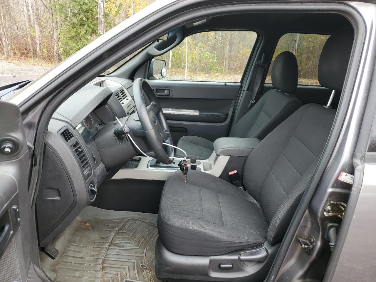 2009 Ford Escape - Image 7