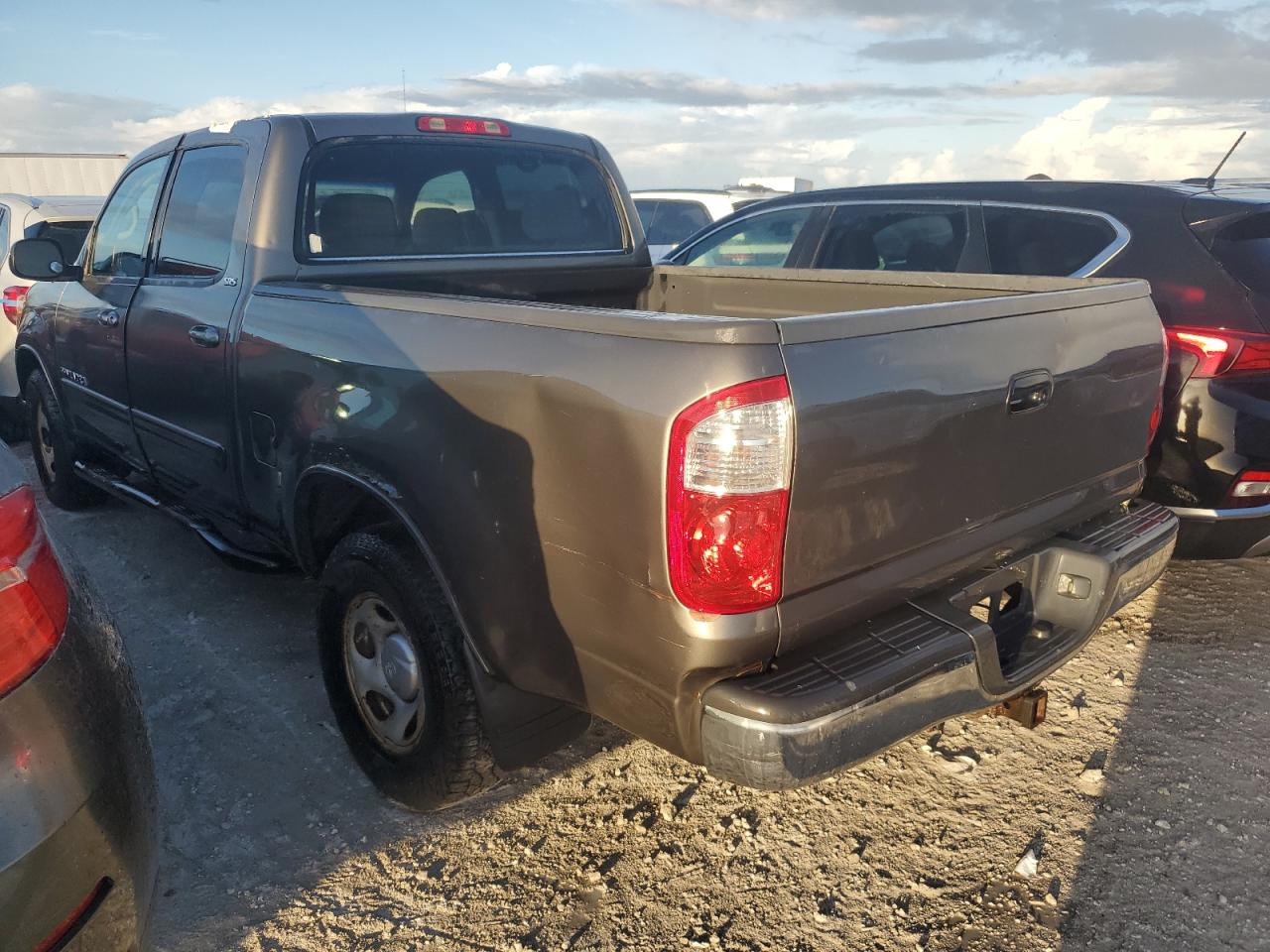 2005 Toyota Tundra - Image 2