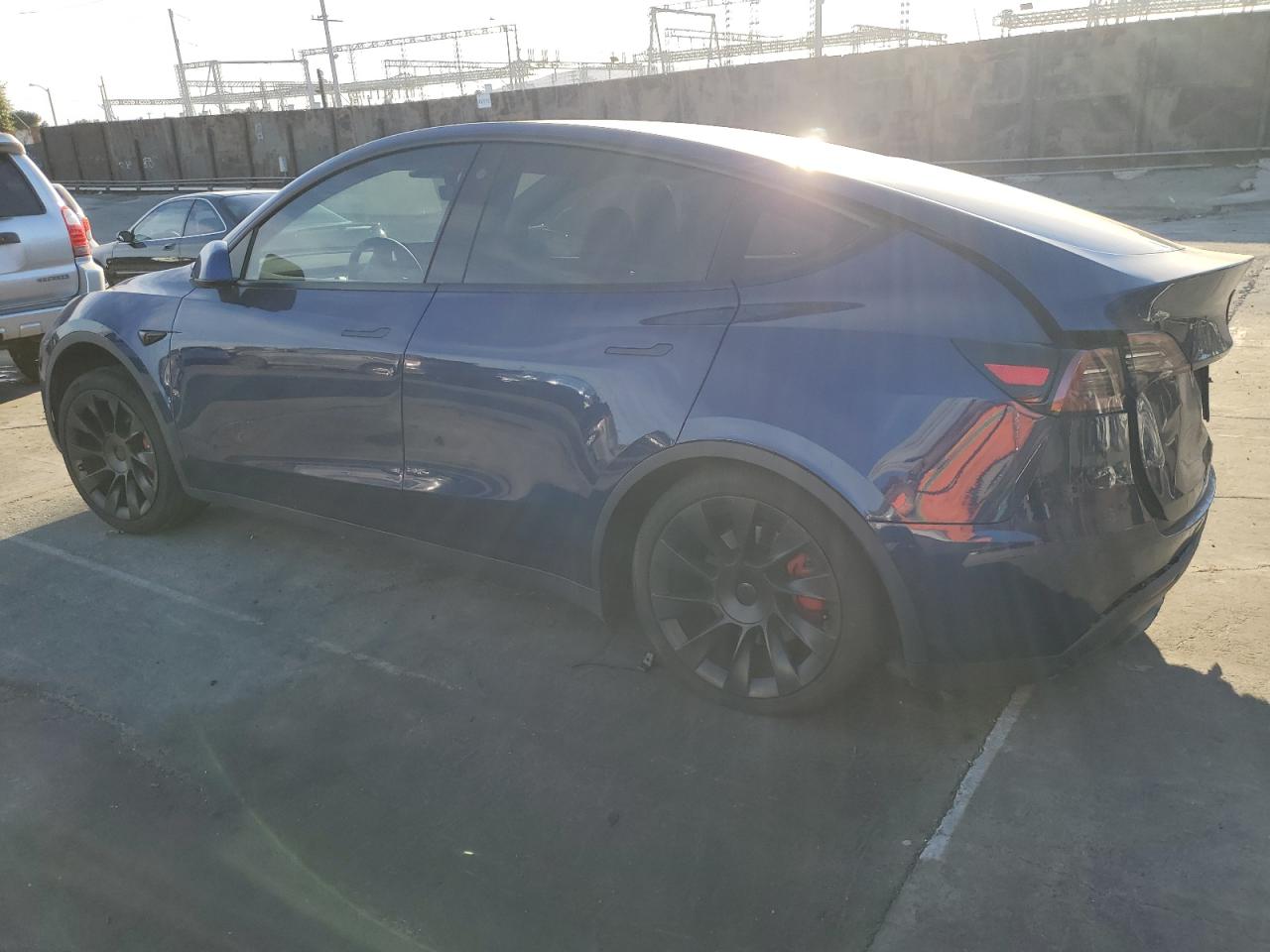 VIN 5YJYGDEE2MF222797 2021 TESLA MODEL Y no.2