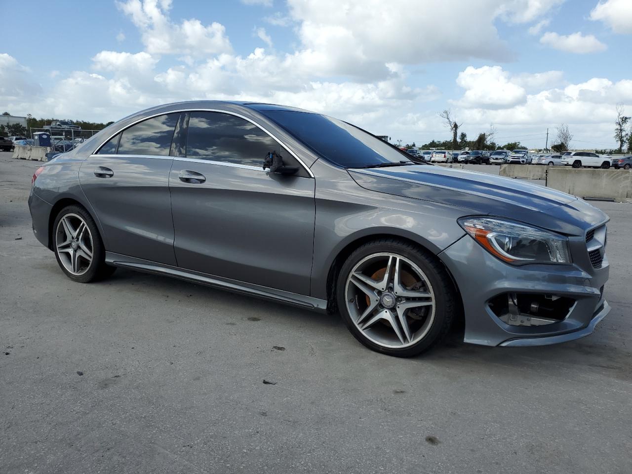 VIN WDDSJ4EB4FN175568 2015 MERCEDES-BENZ CLA-CLASS no.4