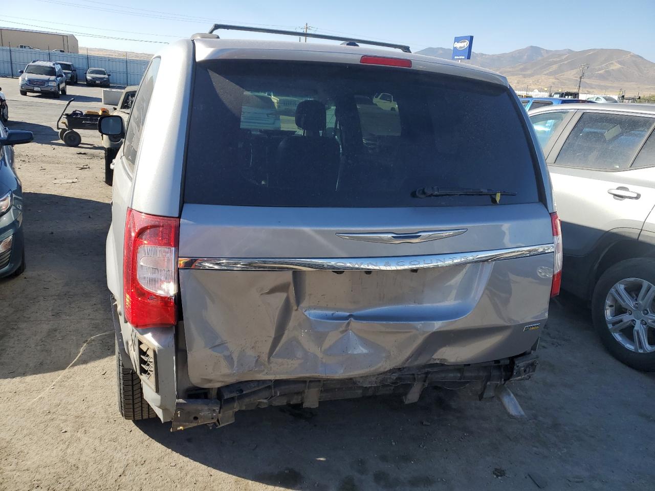 2C4RC1BG9ER348827 2014 Chrysler Town & Country Touring