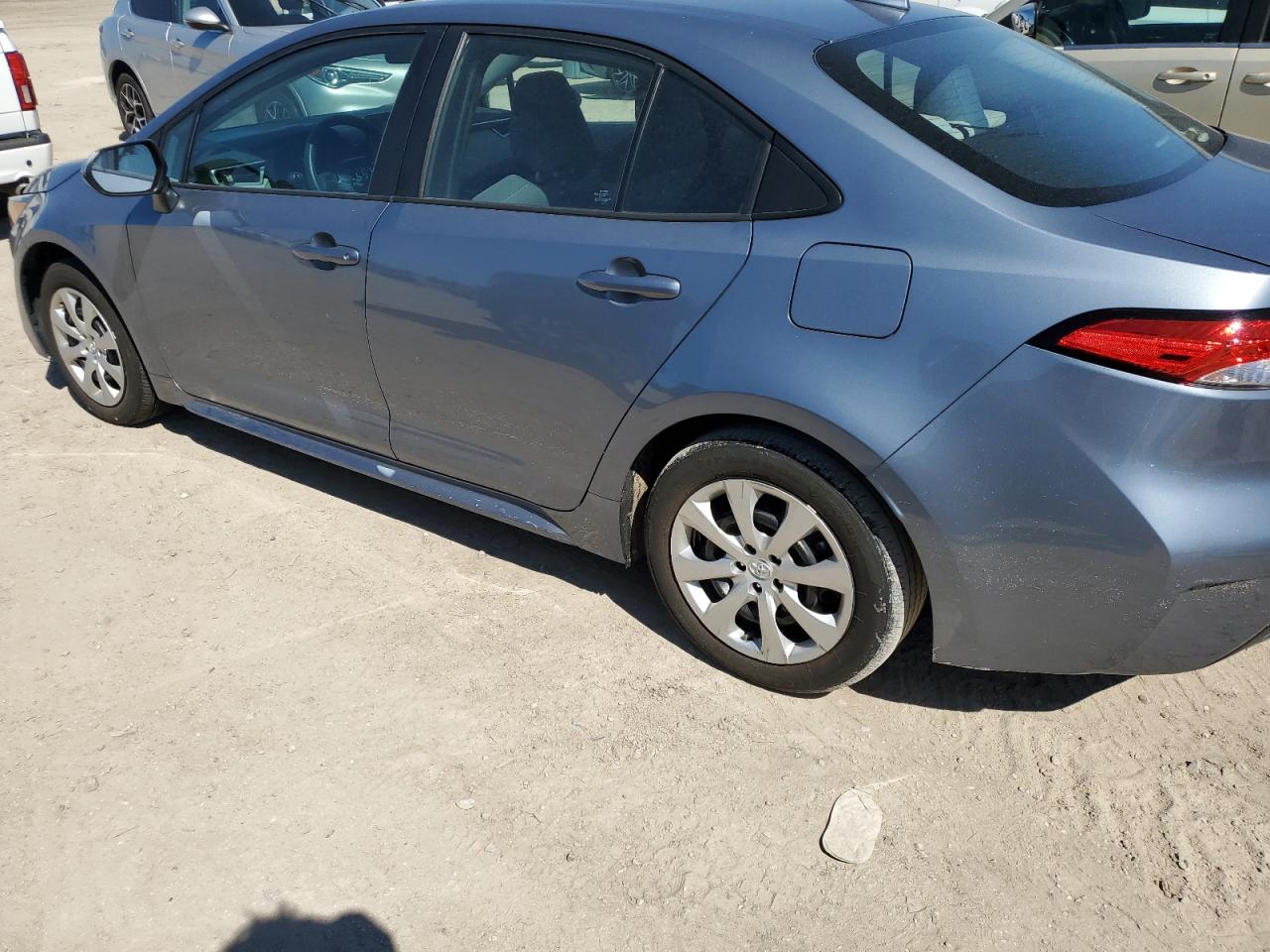 5YFEPMAE8NP363355 2022 Toyota Corolla Le