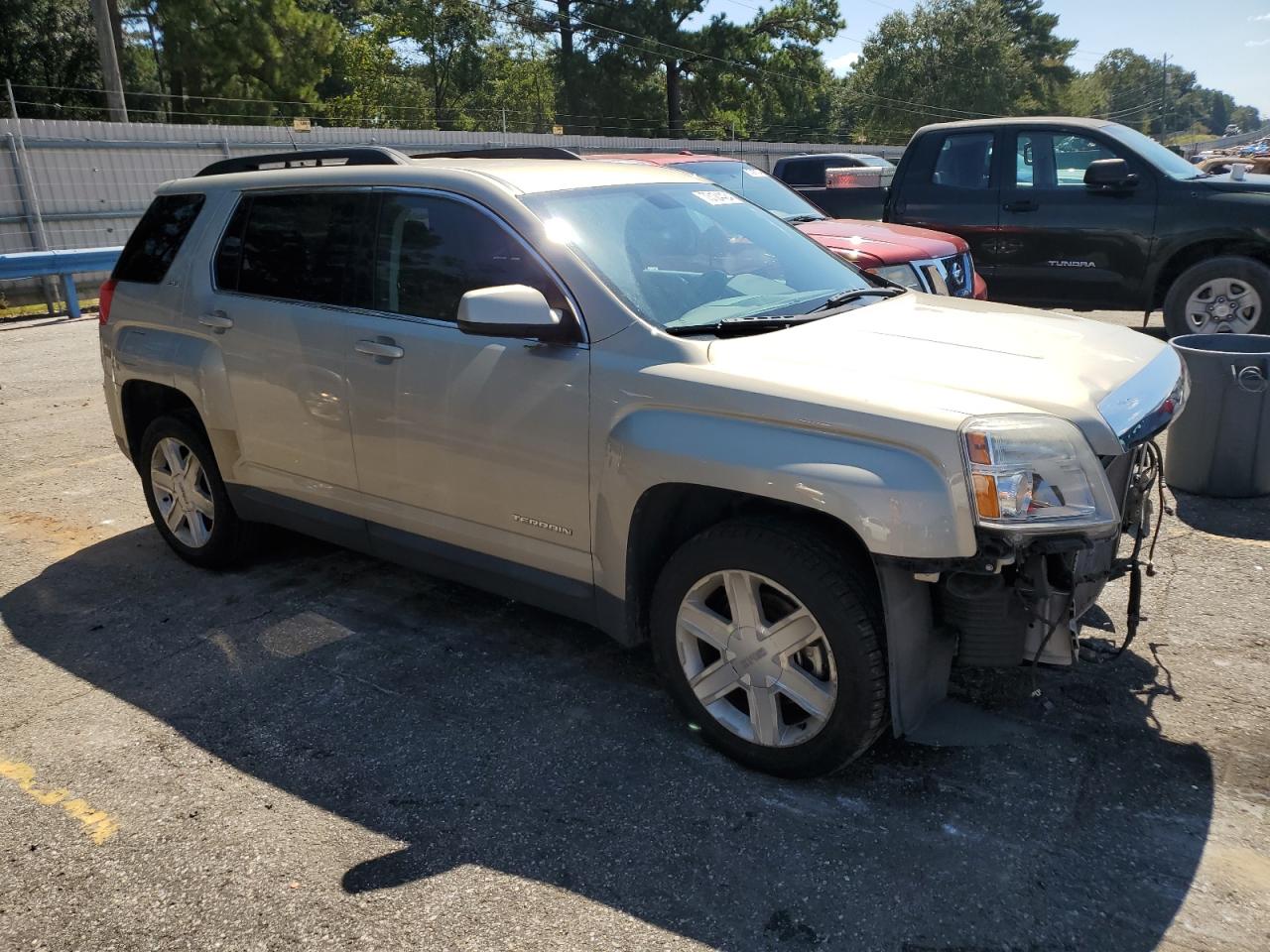 2010 GMC Terrain - Image 4