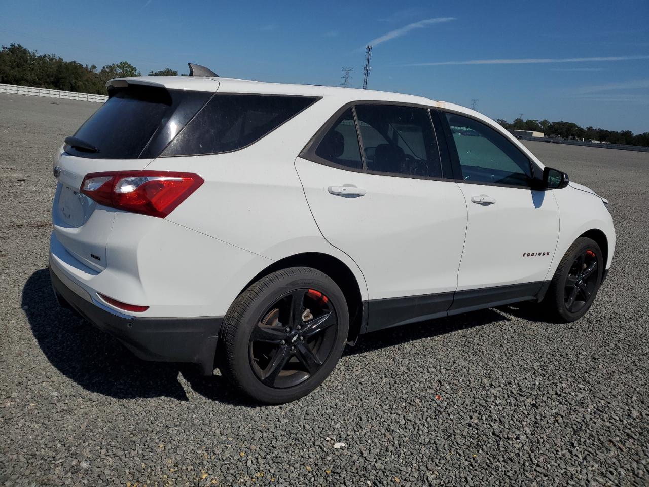 2019 Chevrolet Equinox - Image 3