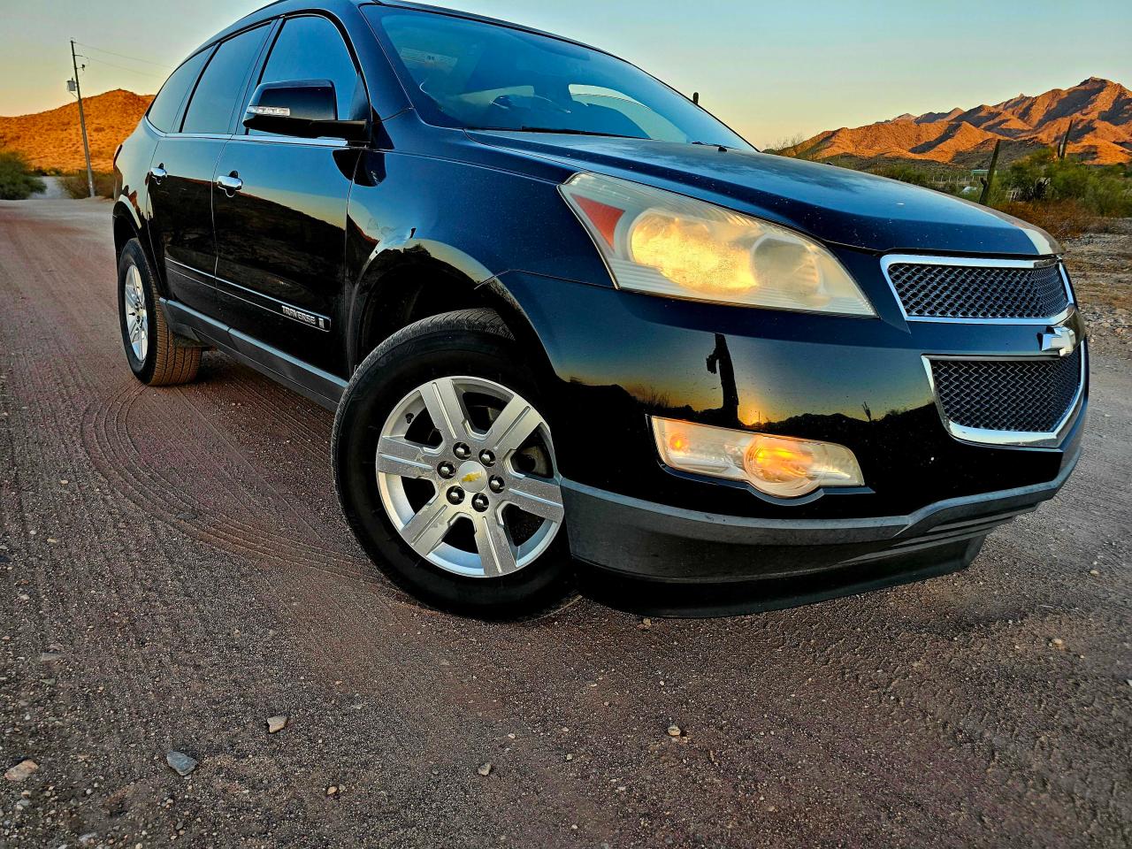 2009 Chevrolet Traverse - Image 1