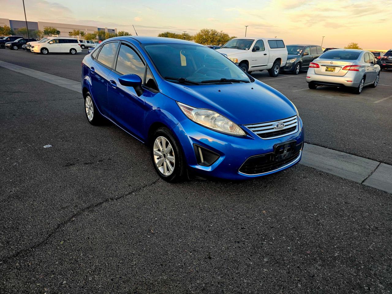 2011 Ford Fiesta - Image 2