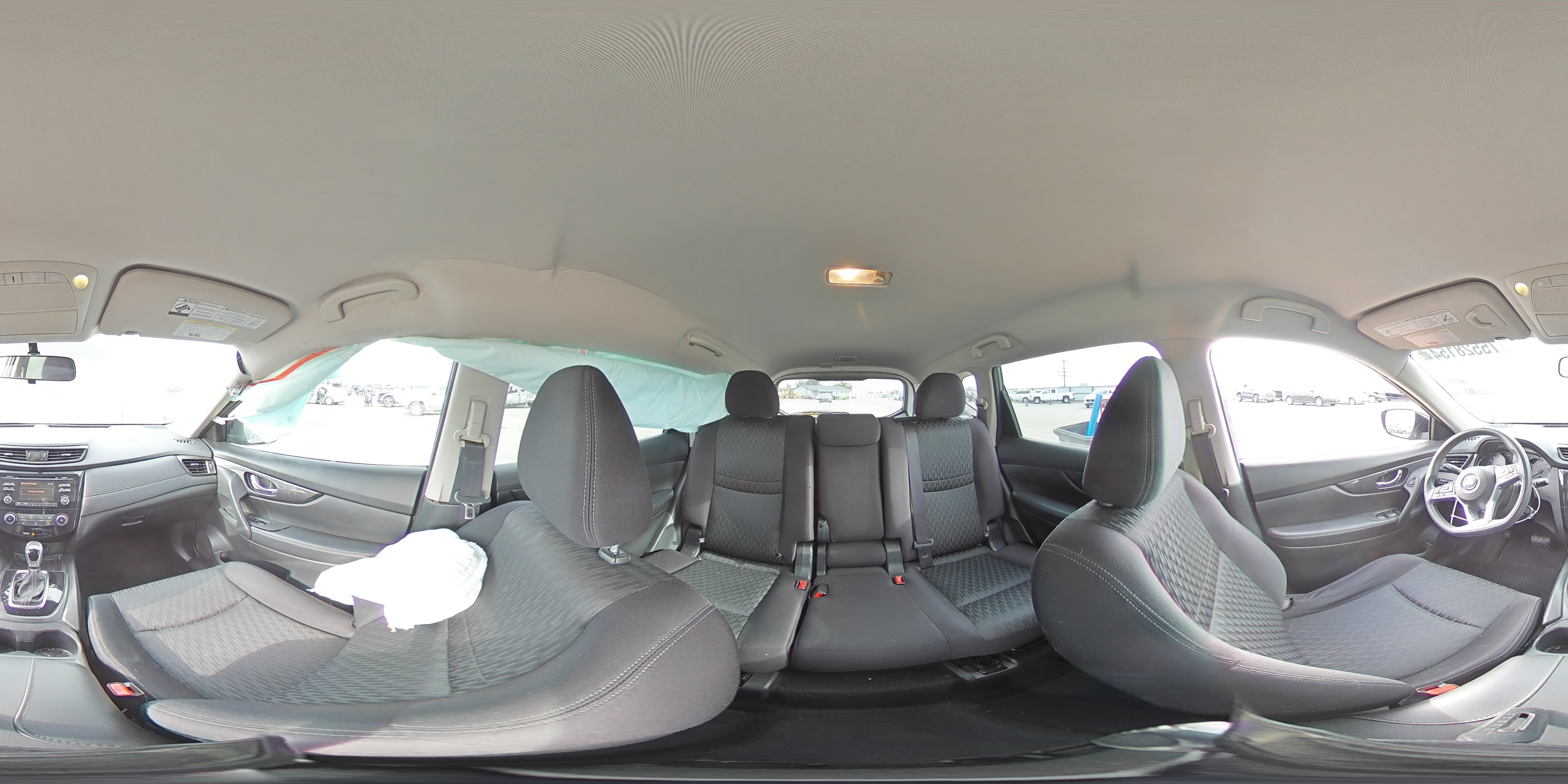 2017 Nissan Rogue - Image 14
