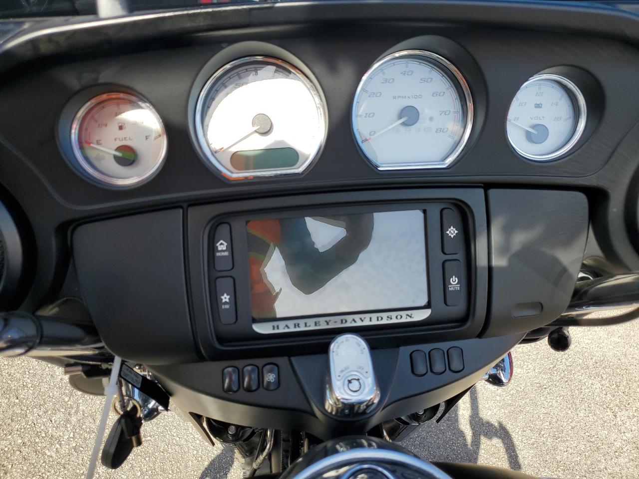 2017 Harley-Davidson Flhxs Street Glide Special VIN: 1HD1KRC12HB623254 Lot: 75120034