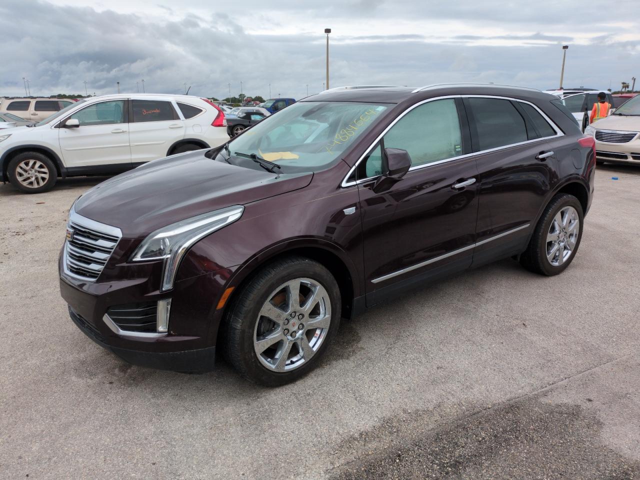 1GYKNCRS7JZ157449 2018 Cadillac Xt5 Luxury