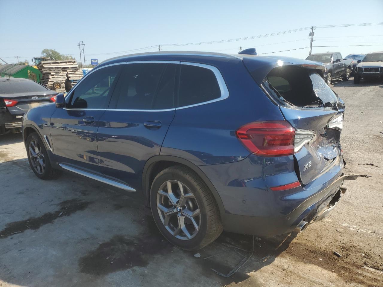 VIN 5UXTY5C03M9E68676 2021 BMW X3 no.2