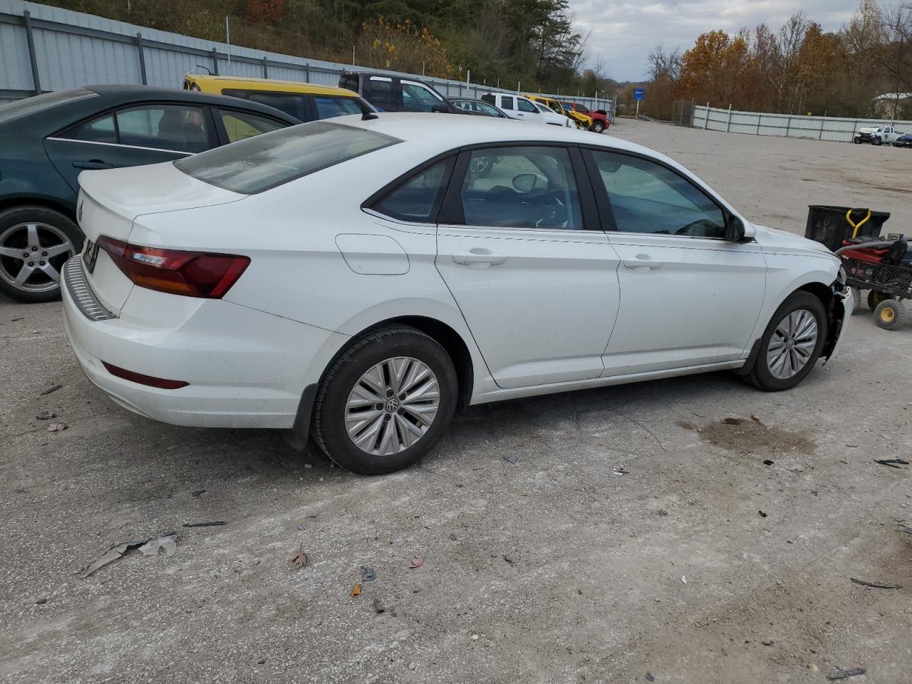 2019 Volkswagen Jetta - Image 3