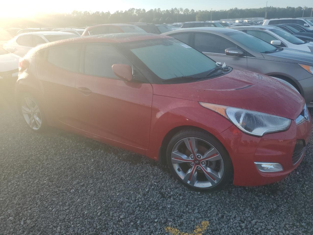 2013 Hyundai Veloster - Image 4