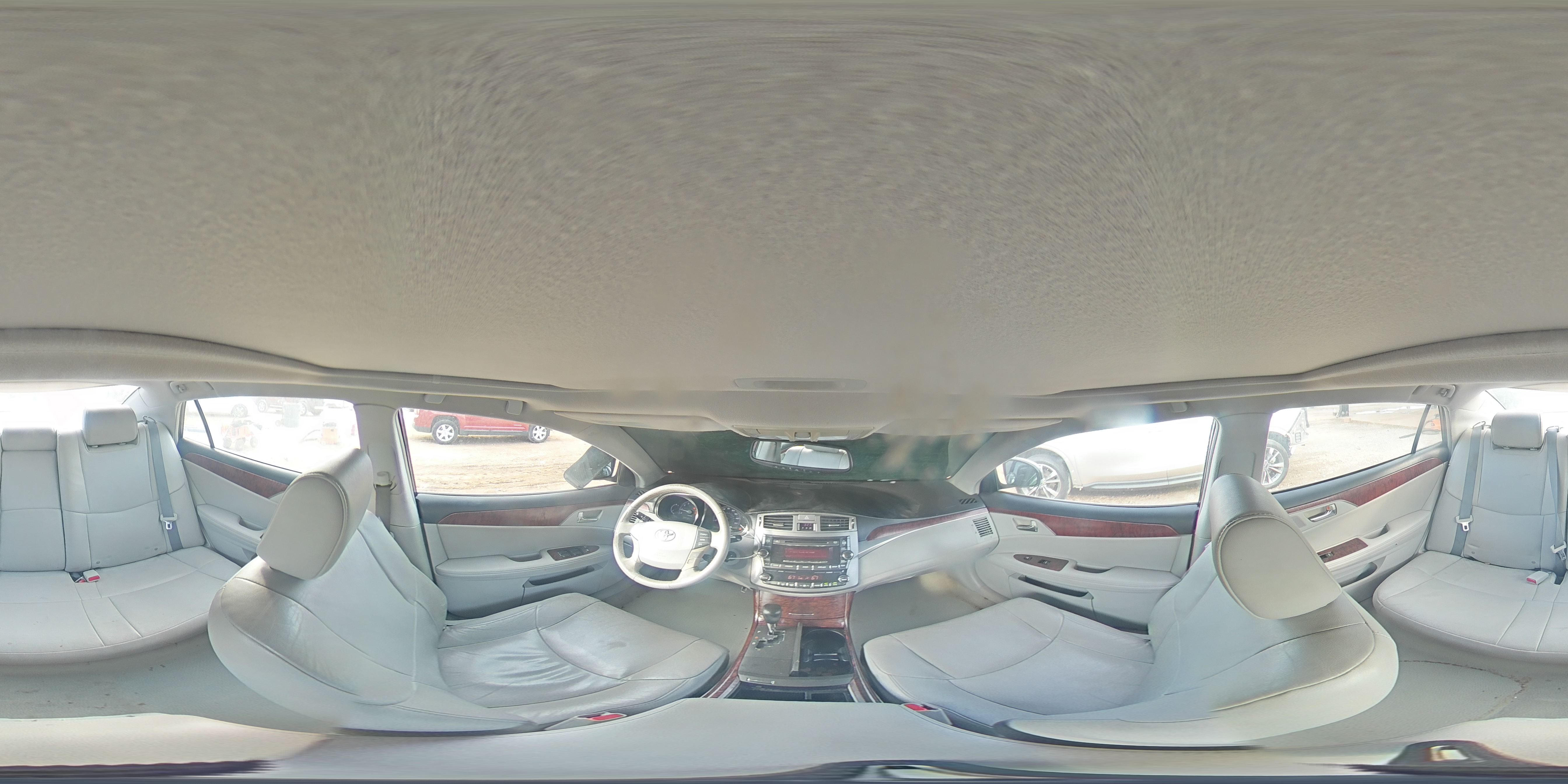 2012 Toyota Avalon - Image 16