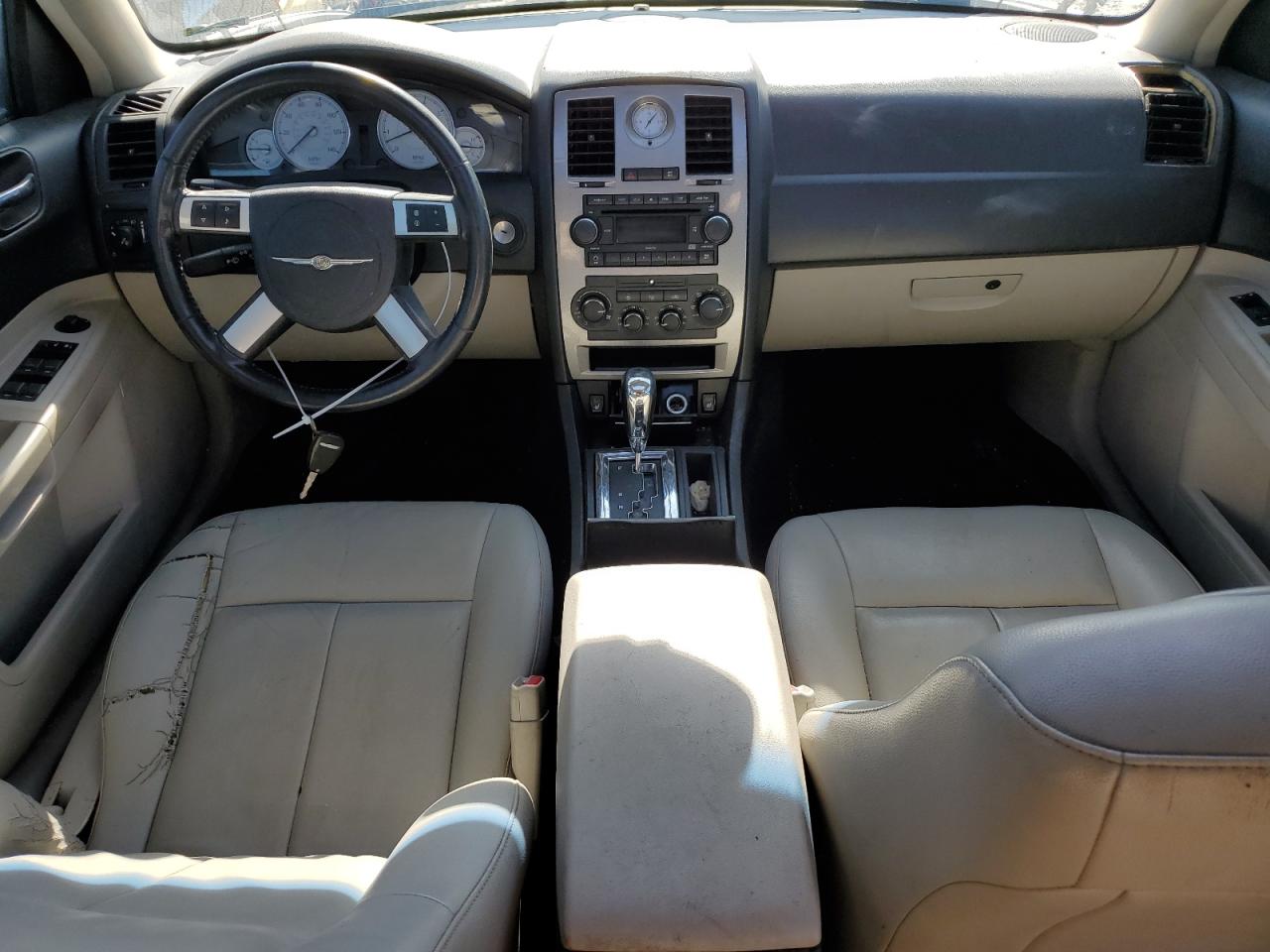 2007 Chrysler 300 - Image 8