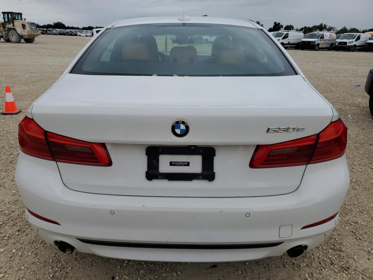 WBAJB1C53JB374990 2018 BMW 530Xe