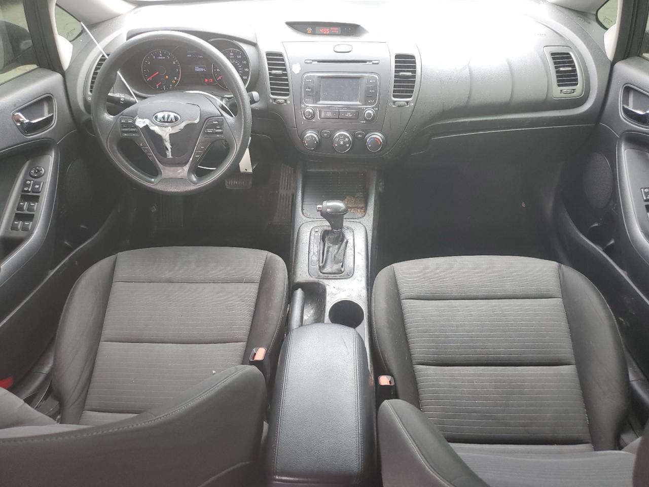 2016 Kia Forte - Image 8