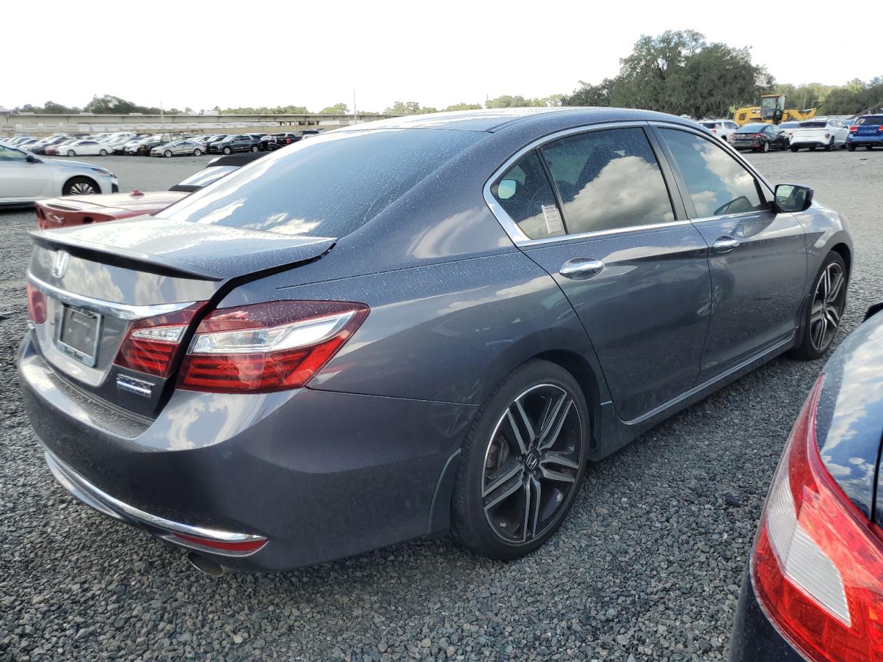 2017 Honda Accord - Image 3