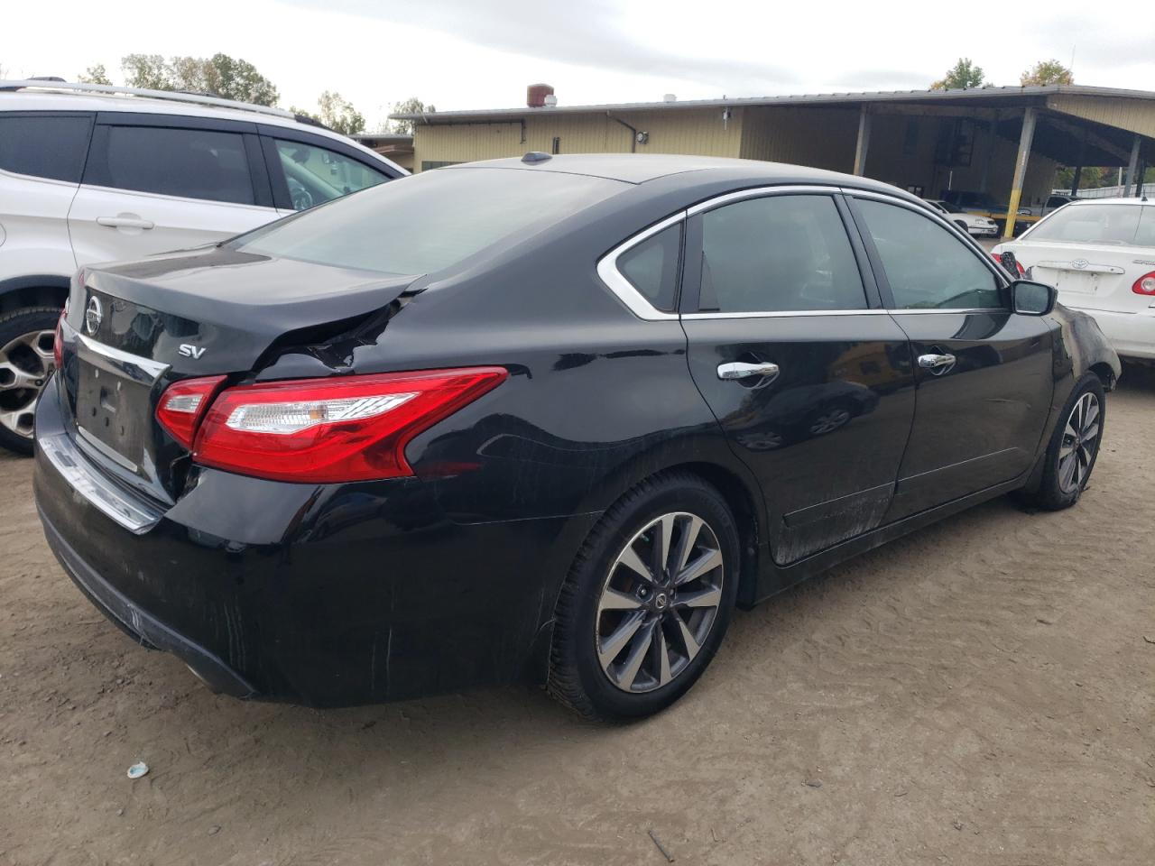 2017 Nissan Altima - Image 3