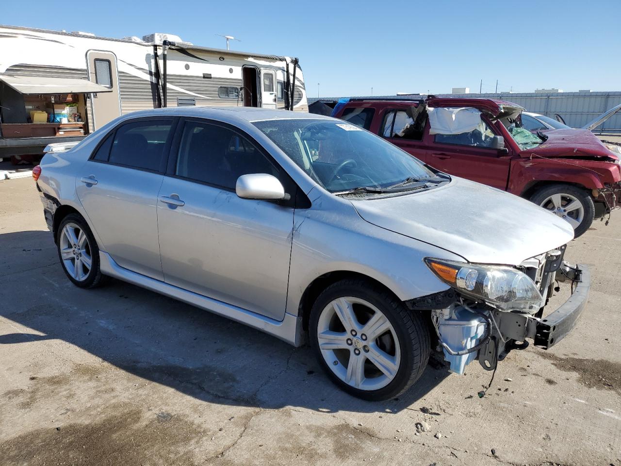 VIN 5YFBU4EE8DP103400 2013 TOYOTA COROLLA no.4