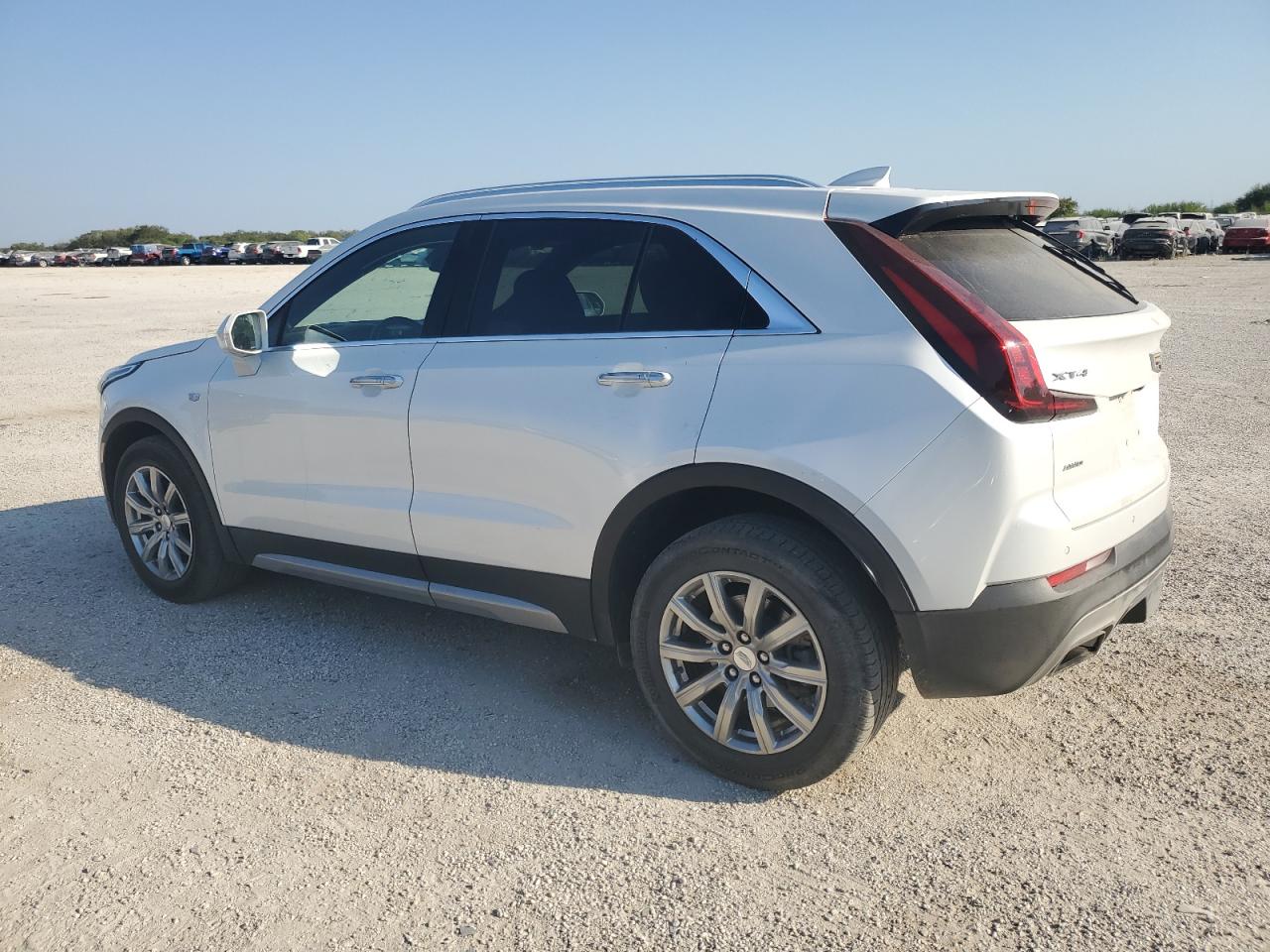 2020 Cadillac XT4 - Image 2