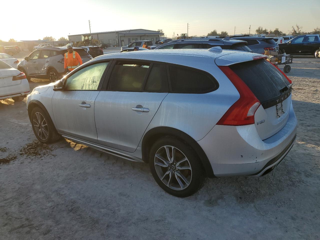 2016 Volvo V60 - Image 2