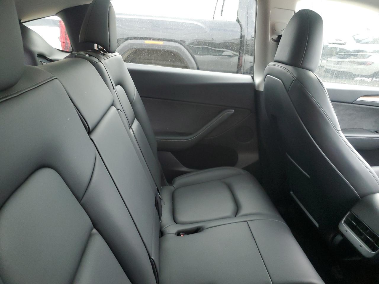 Фото: 7SAYGAEE5PF799717 - 10