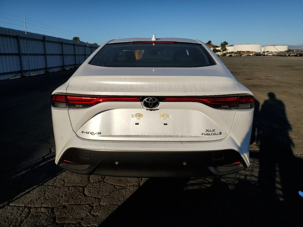 JTDAAAAA7PA010690 2023 Toyota Mirai Xle